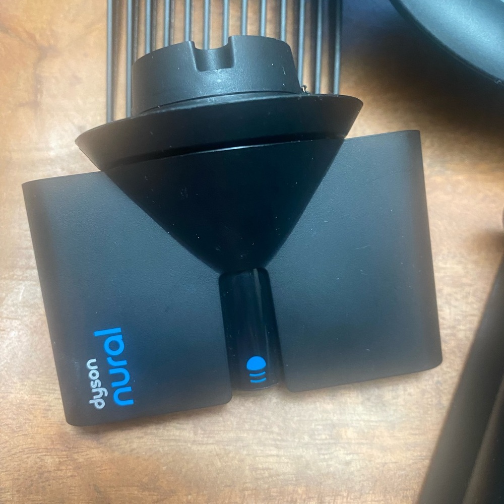 Dyson Black Hair Dryer Attachment Set - Picture 4 of 5